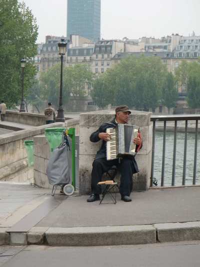 streetmusician.jpg